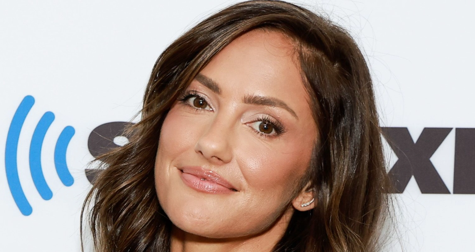 ¿Quién es Minka Kelly? Actriz protagonista de «El encanto del champán»